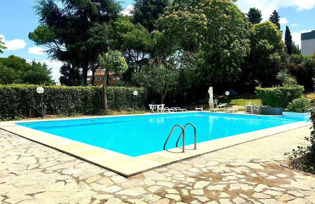 Aurelia House Garden-1